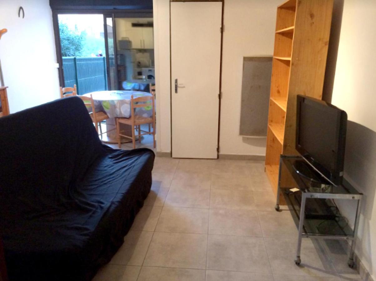 Appartement Charmant A Canet En Roussillon 36 M² Piscine Partagee Exterior foto